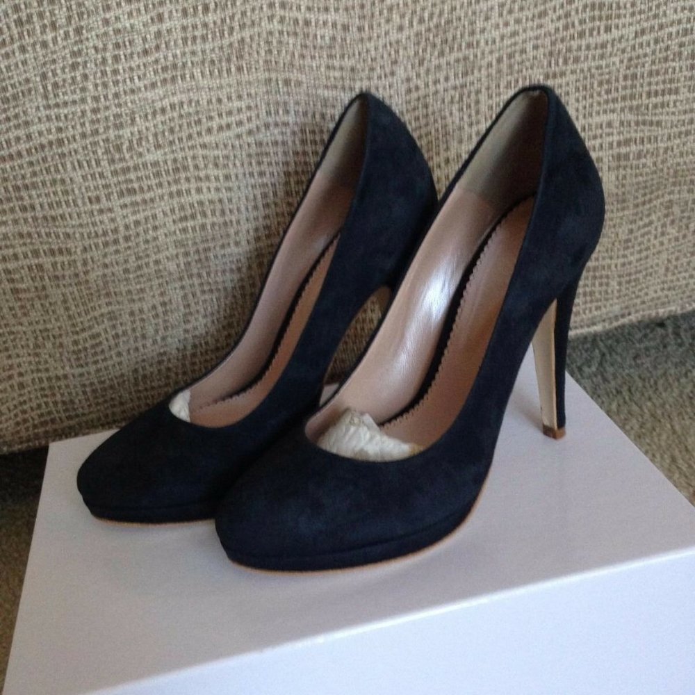EMMY LONDON VALERIE CARBON SUEDE PUMPS NIB - US 6 / UK 3 / EU 36